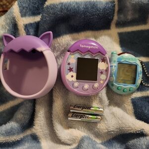 Tamagotchi Pix & Tamagotchi Connection V3 Lot